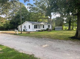 22 E G Barnett Rd, Hoschton, GA 30548