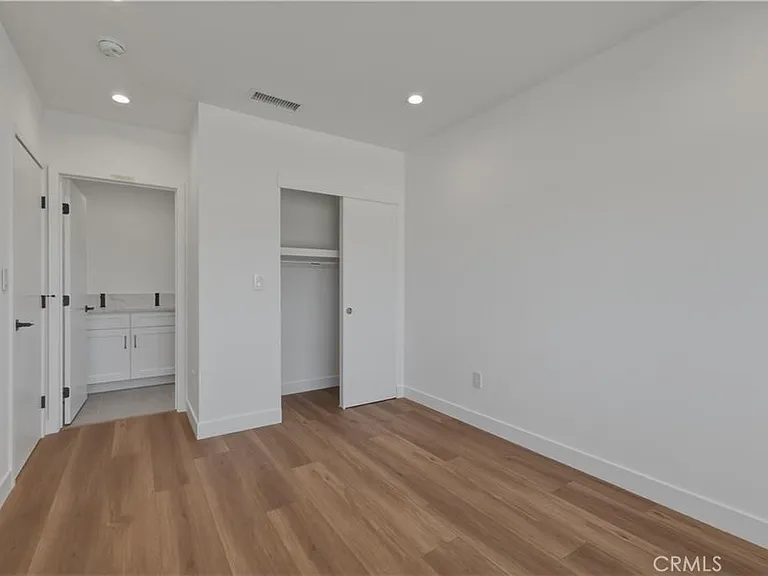 14165 Erwin St — Photo 19