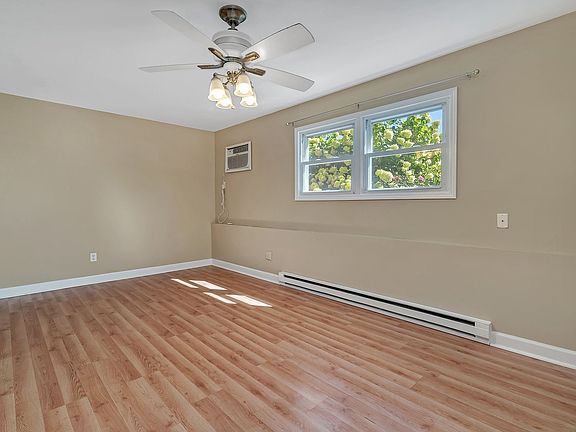 3rd image of 3101 Heritage Dr APT 1