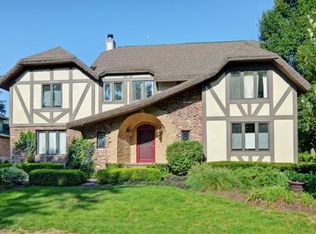 932 S Bodin St, Hinsdale, IL