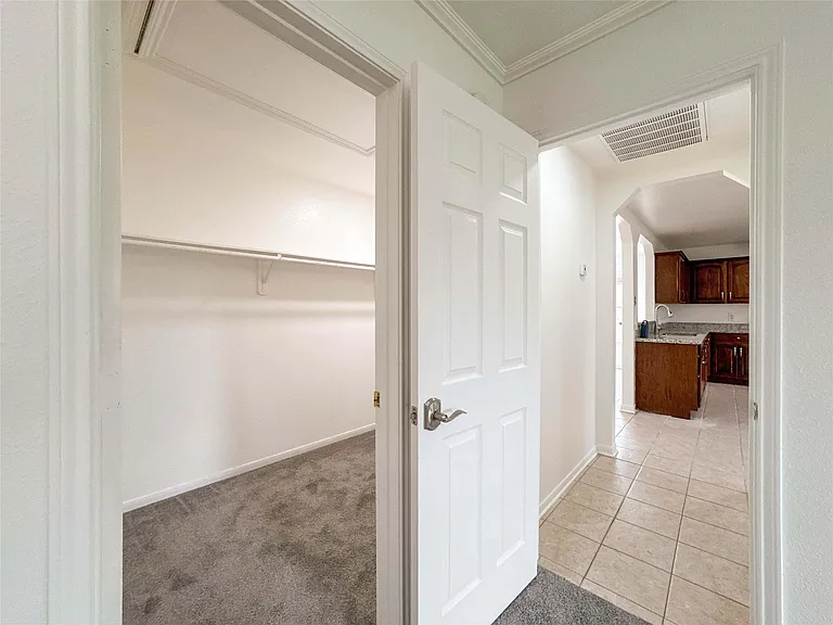 3209 Wheatmeadow Ct — Photo 11