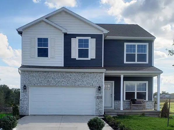 2750 Cecelia Dr, Hiawatha, IA 52233