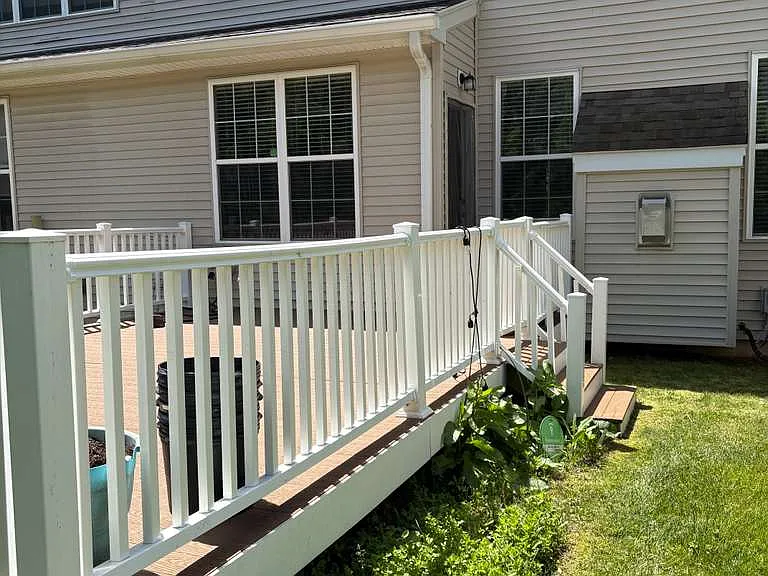 2413 Copper Creek Rd — Photo 2