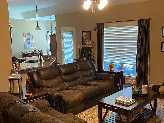 3rd image of 2612 Russum Dr