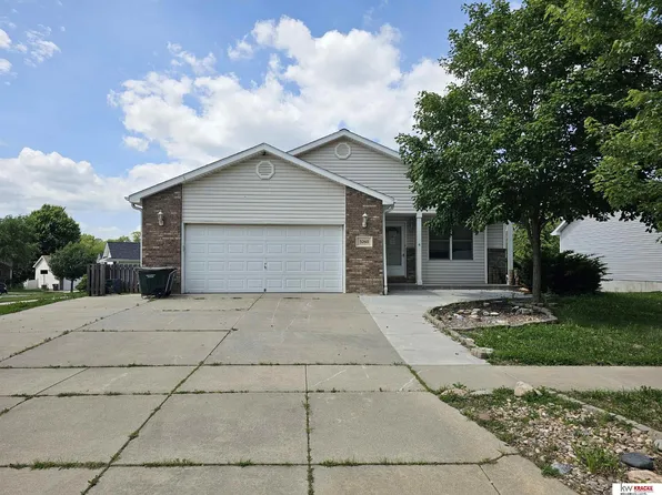 3260 W Sumner St, Lincoln, NE 68522