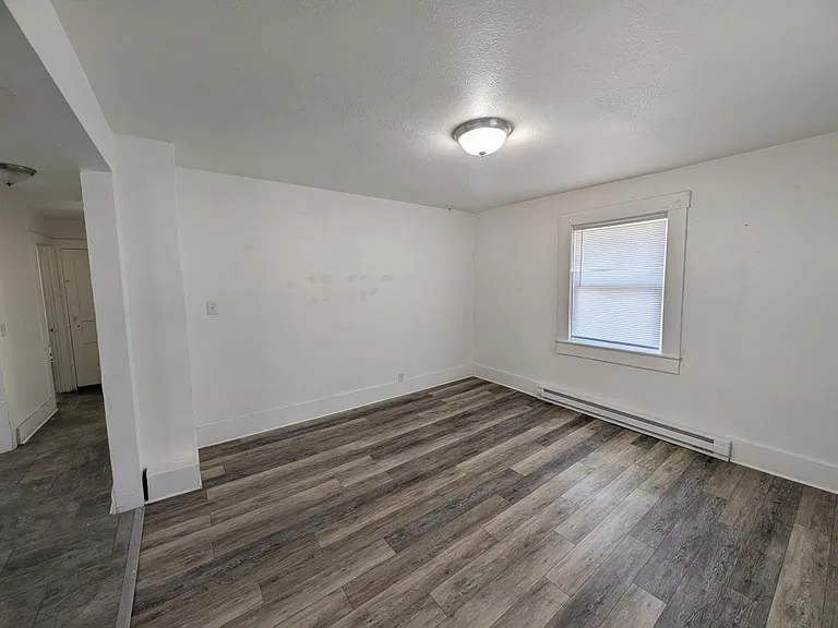 501 N Main St — Photo 7