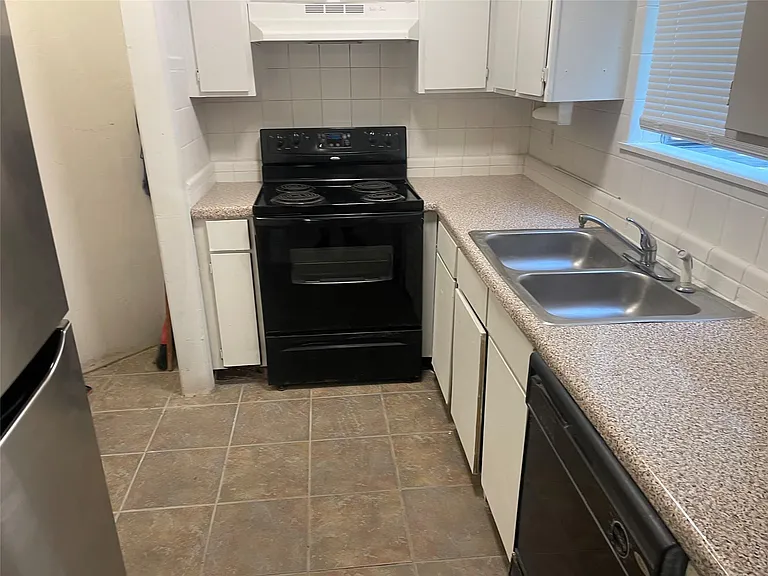 1902 W Loop #A-1 — Photo 14