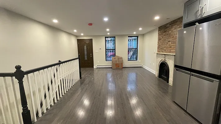 Rented by Nooklyn NYC LLC | media 14
