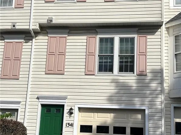 1341 Meadowbrook Dr, Canonsburg, PA 15317