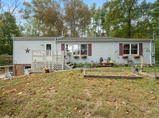 32 Bennett Pond Rd, Canterbury, CT 06331