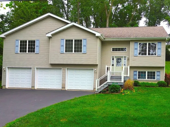 38815 N Broadway Ave, Antioch, IL 60002