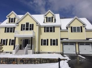 5 Fantasia Ln, Burlington, MA 01803