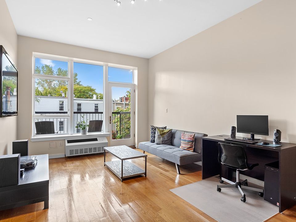 1st image of 226 15th St APT 3B