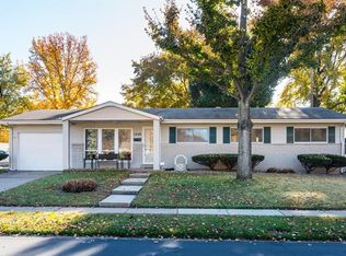 1350 Loveland Dr, Florissant, MO 63031