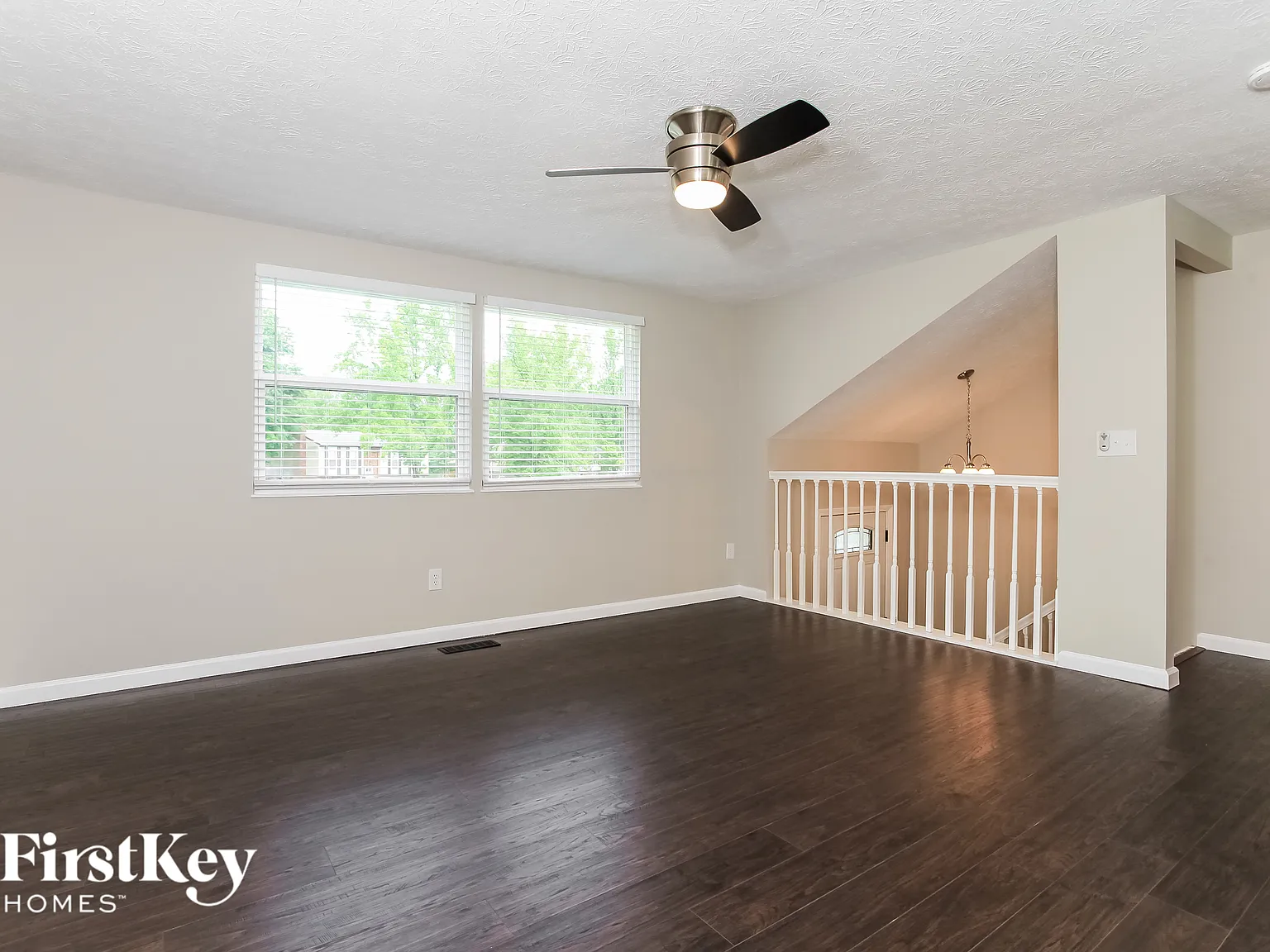 3 bed, 3.0 bath, 1717 sqft, $2,530 — Photo 4