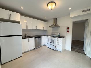 32 Arthur Ave S #2, Hamilton, ON L8M 2H4