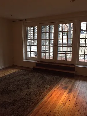 Rented by Urban Real Estate Property Group Inc | media 35