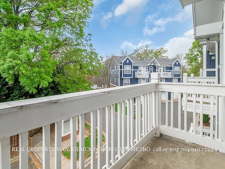 1630 Walnut View Dr — Photo 24