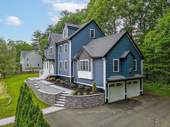 3rd image of 23 Pomfret Rd