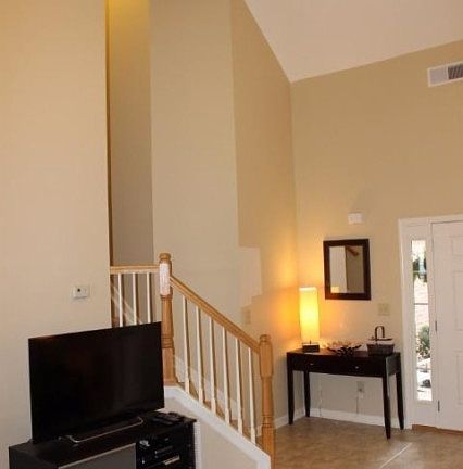 4th image of 164 Old Woolen Mill Ln