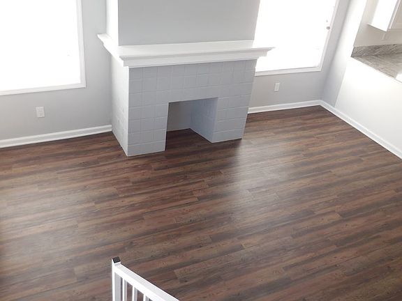 5th image of 831 1/2 S Normandie Ave