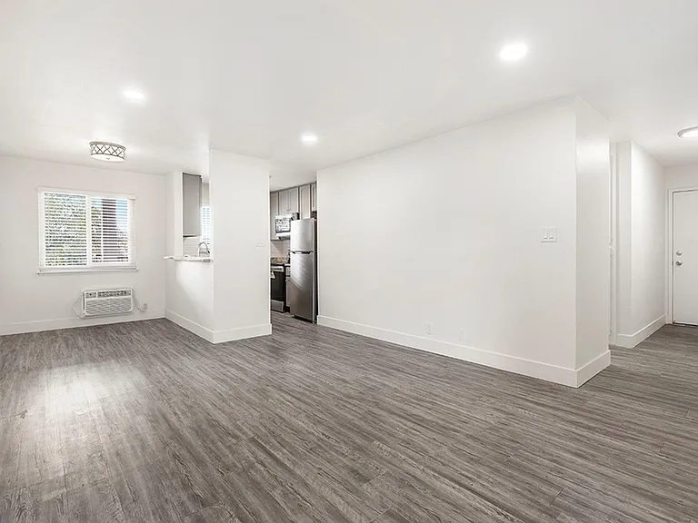 Spring Ridge Apartments — Photo 5
