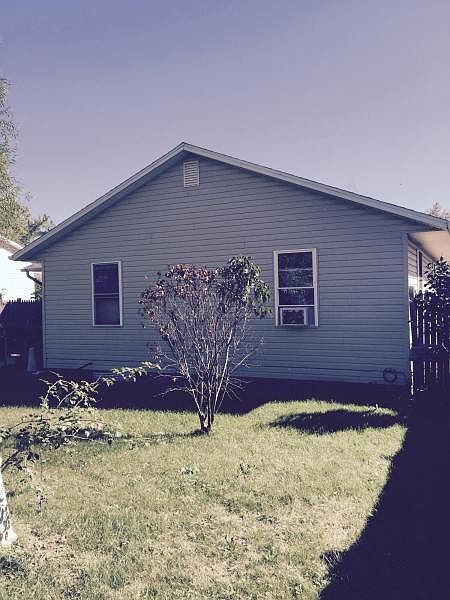 2nd image of 840 Blackstone St Lot 5