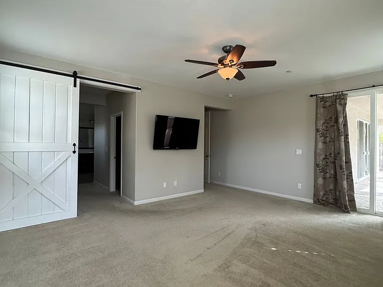 800 Valencia Ct — Photo 11