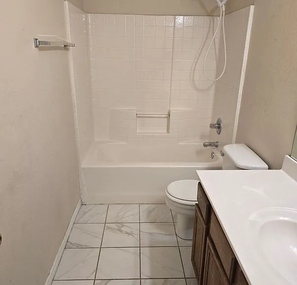1512 Parrot Ct — Photo 6