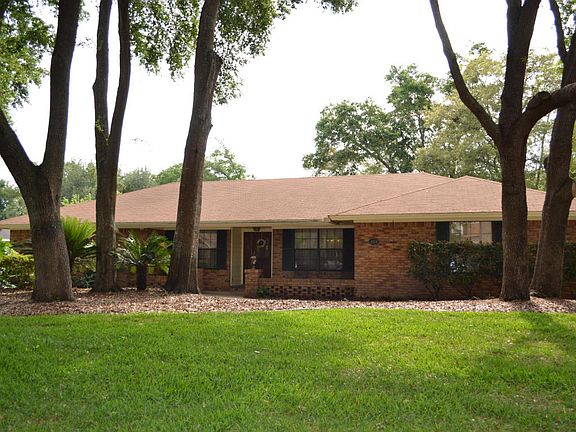 2nd image of 284 Edinburgh Ln
