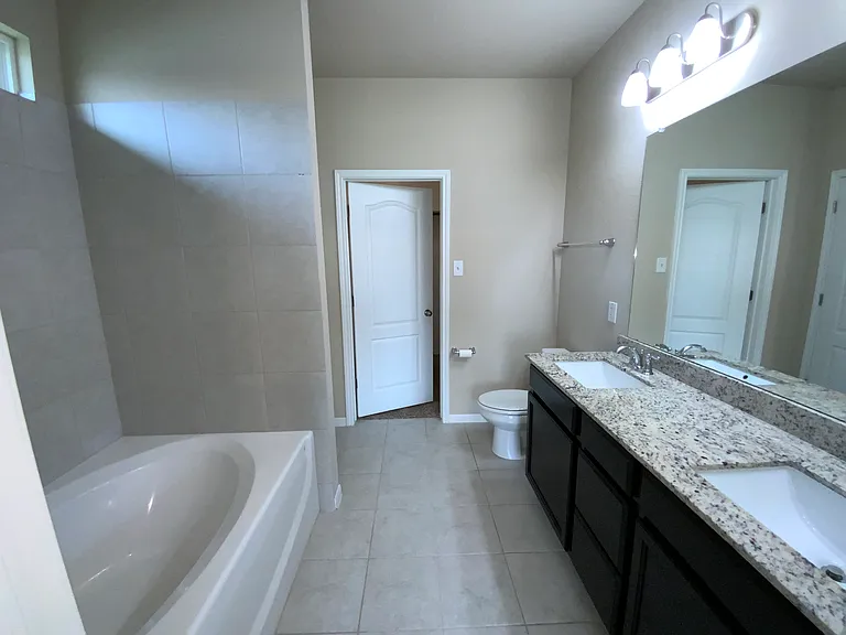 1228 Grand Oak Trl — Photo 10