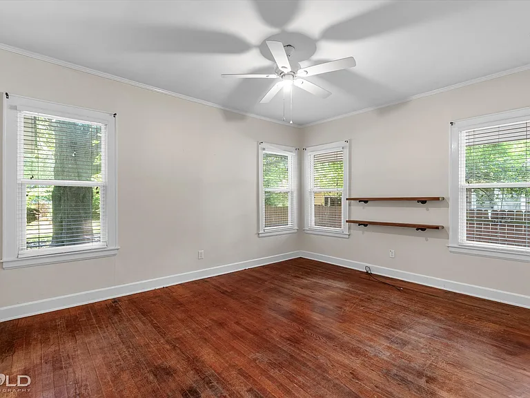 115 Ardmore Ave — Photo 26