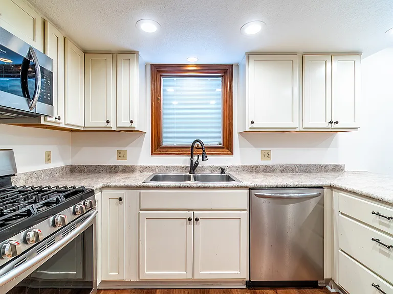 6221 Highgate Pl — Photo 6
