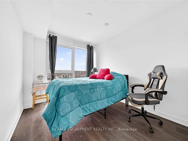 370 Martha St #710 — Photo 34