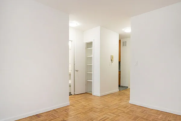 Rented by GoodRock Realty | media 15