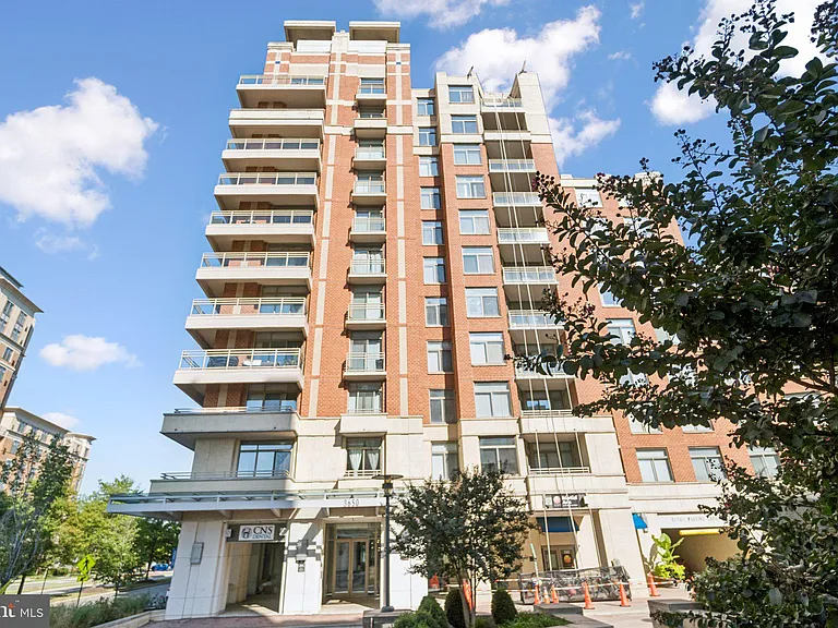 3650 S Glebe Rd #846 — Photo 41