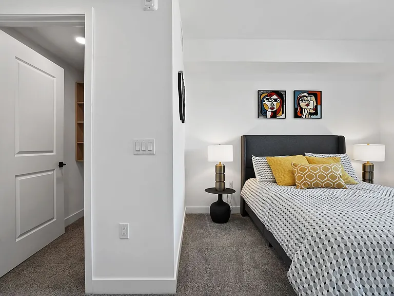 MODERNO La Granada Luxury Living — Photo 24