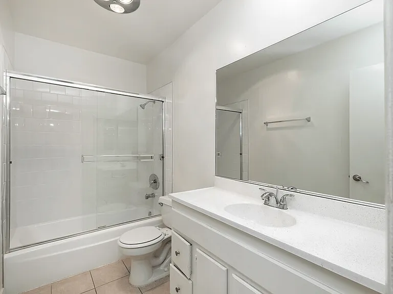 1831 Glendon Ave — Photo 19