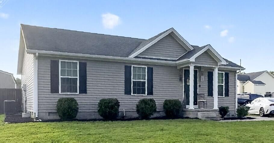1st image of 99 Wisteria Ln