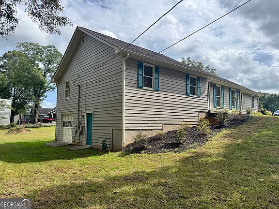 2nd image of 1456 Oak Rd