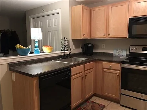 26 N Main St #5 — Photo 6