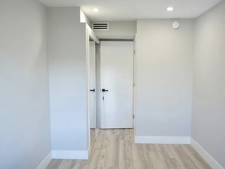 550 Ocean Dr #5D — Photo 5
