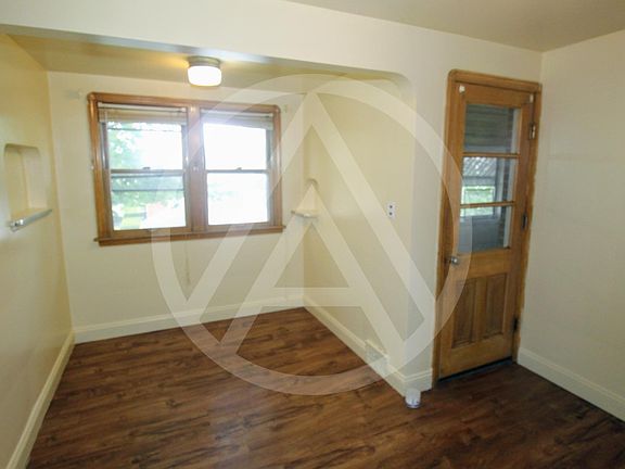 5th image of 612 E 222nd St #2