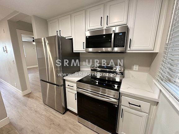 3rd image of 4102 Marlborough Ave APT 105