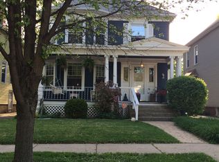 845 S Douglas Ave, Springfield, IL 62704