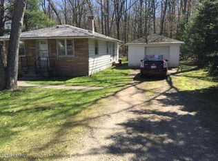 1740 Russell Rd, Muskegon, MI 49445