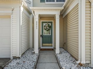 8845 Ormeau Dr, Charlotte, NC 28277