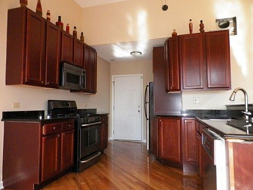 2nd image of 4759 S Forrestville Ave #1E