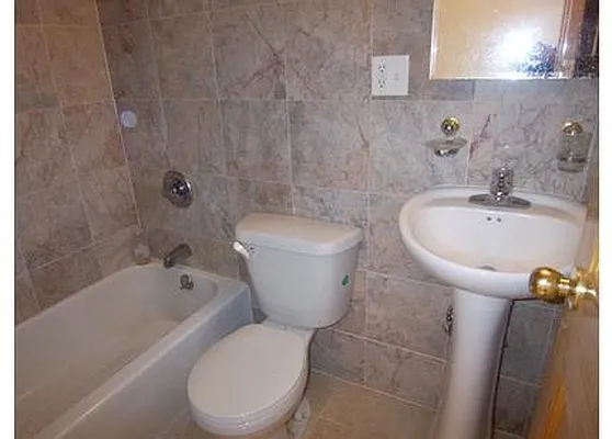 Rented by Site Realty Services | media 3