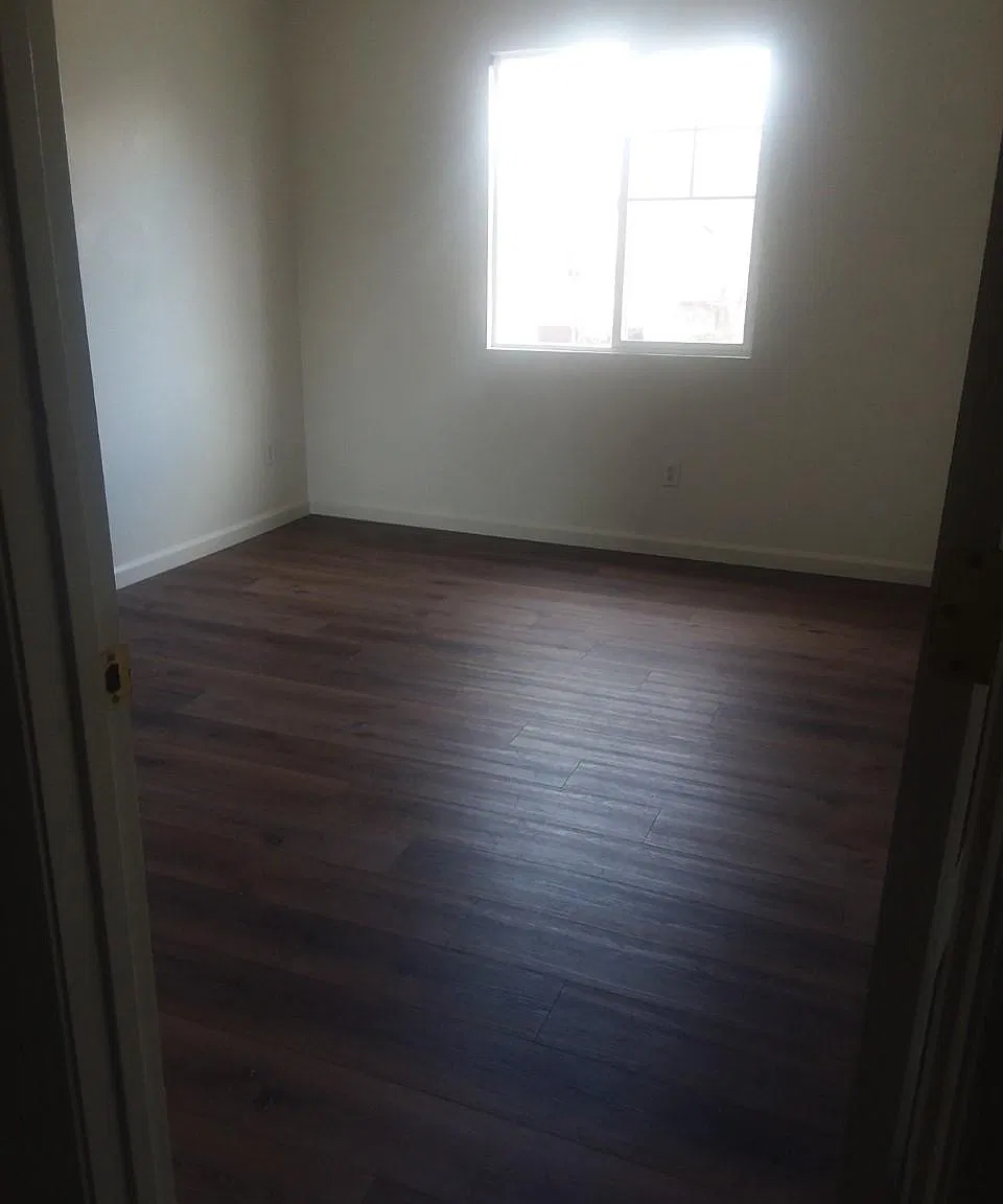 4 bed, 2696 sqft, $2,900 — Photo 2